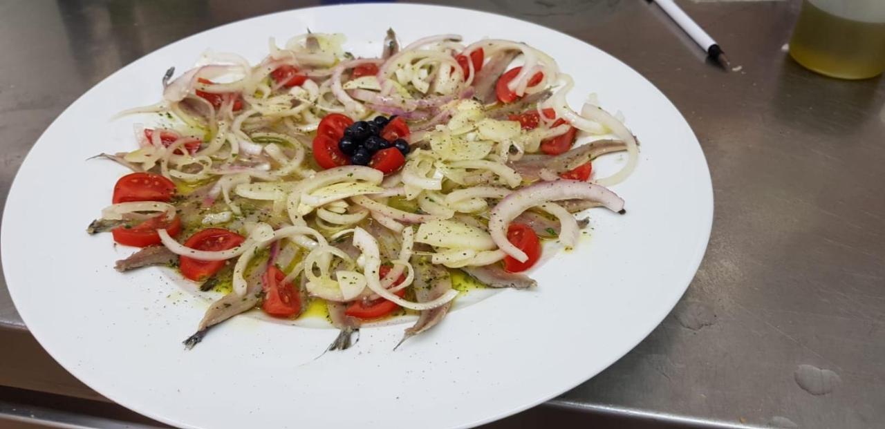 מרינה די פיאטרסנטה Hotel Le Giare מראה חיצוני תמונה