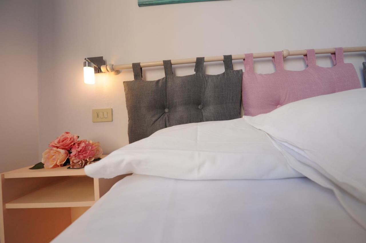 מרינה די פיאטרסנטה Hotel Le Giare מראה חיצוני תמונה